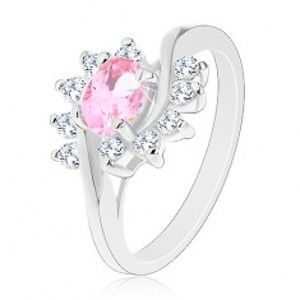 Šperky eshop - Prsteň v striebornom odtieni, ružový zirkónový ovál, číre oblúky AC15.31 - Veľkosť: 57 mm
