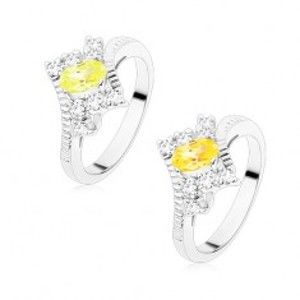 Šperky eshop - Prsteň v striebornom odtieni s vrúbkovanými ramenami, farebný ovál, číre zirkóny S15.30 - Veľkosť: 57 mm, Farba: Žltá