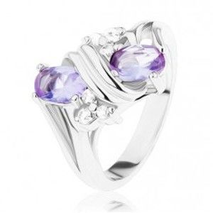 Šperky eshop - Prsteň v striebornom odtieni, svetlofialové a číre zirkóny, dvojitá špirála R28.29 - Veľkosť: 49 mm