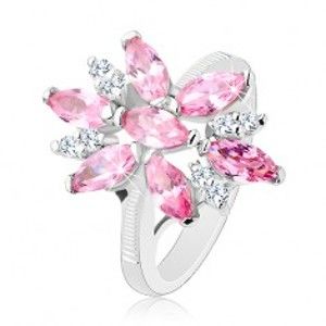 Šperky eshop - Prsteň v striebornom odtieni, veľký kvet s ružovými a čírymi lupeňmi R33.4 - Veľkosť: 49 mm