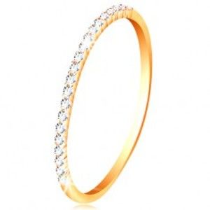 Šperky eshop - Prsteň v žltom 14K zlate - trblietavá línia drobných čírych zirkónikov GG200.81/87 - Veľkosť: 54 mm