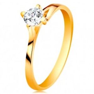 Šperky eshop - Prsteň v žltom 14K zlate - trblietavý číry zirkón v lesklom vyvýšenom kotlíku GG196.74/80 - Veľkosť: 58 mm