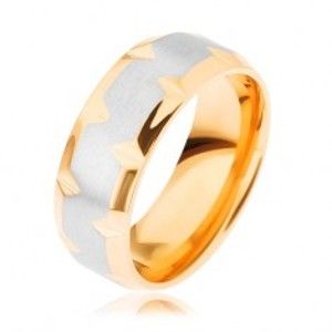 Šperky eshop - Prsteň z chirurgickej ocele, dvojfarebný - zlatý a strieborný odtieň, zárezy HH15.14 - Veľkosť: 70 mm