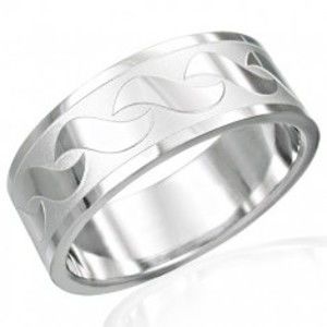 Šperky eshop - Prsteň z chirurgickej ocele s lesklými vzormi v tvare S D9.4 - Veľkosť: 54 mm