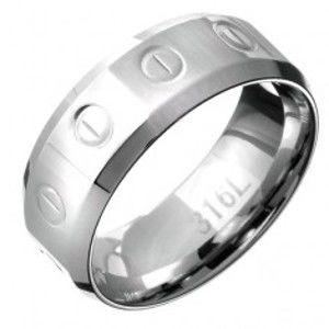 Šperky eshop - Prsteň z ocele - obrúčka so vzorom kruhov a čiarok, skosené okraje C19.18 - Veľkosť: 70 mm