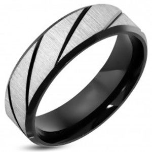 Šperky eshop - Prsteň z ocele 316L s brúseným povrchom, čierne diagonálne pásy, 7 mm H9.04 - Veľkosť: 52 mm