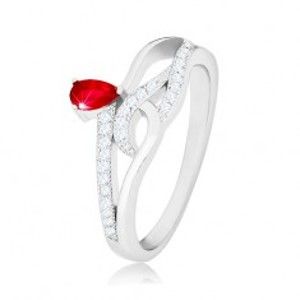 Šperky eshop - Prsteň zo striebra 925, červený slzičkový zirkón, zvlnené zirkónové línie K08.07 - Veľkosť: 58 mm