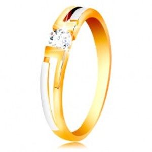 Šperky eshop - Prsteň zo zlata 585 - dvojfarebné ramená, číry zirkón v hranatom výreze GG201.08/16 - Veľkosť: 58 mm