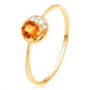 Šperky eshop - Prsteň zo žltého 9K zlata - úzky kosáčik mesiaca, žltý citrín, zirkóniky čírej farby GG65.10/18 - Veľkosť: 54 mm