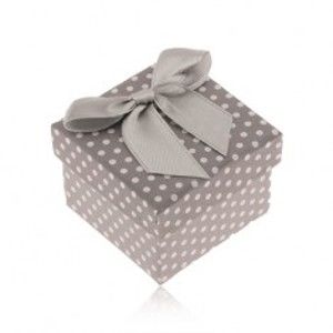 Sivo-biela bodkovaná krabička na prsteň, lesklá mašľa