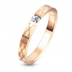 Šperky eshop - Snubný prsteň z ocele - číry zirkón, medená farba, jemné gravírovanie F18.20 - Veľkosť: 57 mm