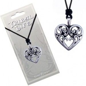 Šperky eshop - Šnúrkový náhrdelník - lesklý kovový prívesok, srdce s ornamentmi AC1.06