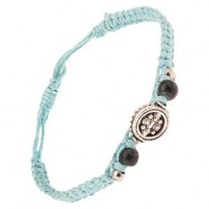 Šperky eshop - Svetlomodrý šnúrkový pletenec, kruhová známka s ornamentom, korálky S18.05