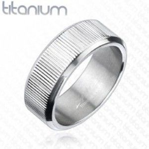 Šperky eshop - Titánový prsteň so zvislými ryhami K16.6 - Veľkosť: 61 mm