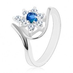 Šperky eshop - Trblietavý prsteň v striebornom odtieni, tmavomodrý zirkón, číre lupene G07.08 - Veľkosť: 52 mm