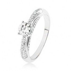 Trblietavý strieborný prsteň 925, číry kamienok, zdobené bočné strany prsteňa - Veľkosť: 65 mm