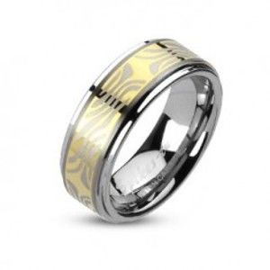 Šperky eshop - Tungstenový prsteň s pruhom zlatej farby a zebrovým motívom K16.11 - Veľkosť: 65 mm