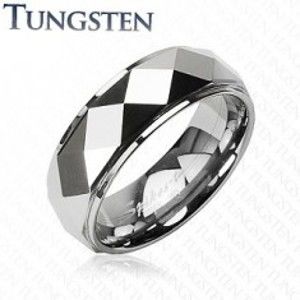 Šperky eshop - Tungstenový prsteň so skosenými kosoštvorcami, strieborná farba K10.1 - Veľkosť: 64 mm