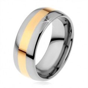 Šperky eshop - Volfrámový prsteň v dvojfarebnom prevedení - prúžok zlatej farby, 8 mm H7.16 - Veľkosť: 59 mm