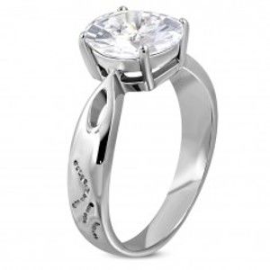 Šperky eshop - Zásnubný prsteň z ocele 316L s veľkým zirkónom a ozdobnými ryhami D7.13 - Veľkosť: 49 mm