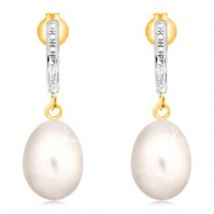 Šperky eshop - Zlaté 14K náušnice - gravírovaný oblúk z bieleho zlata, biela oválna perla GG16.28