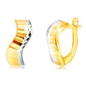 Šperky eshop - Zlaté náušnice 585 - vlnka s brúsenými pásmi a okrajom z bieleho zlata GG218.31