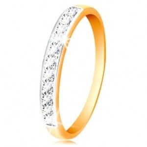 Šperky eshop - Zlatý 14K prsteň - ligotavý pás z čírych zirkónov s obrubou z bieleho zlata GG201.81/87 - Veľkosť: 56 mm