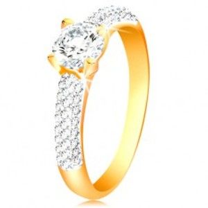 Šperky eshop - Zlatý 14K prsteň - trblietavé ramená, vyvýšený okrúhly zirkón čírej farby GG200.08/15 - Veľkosť: 54 mm