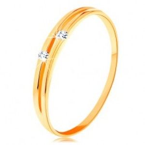 Šperky eshop - Zlatý diamantový prsteň 585 - lesklé hladké ramená s úzkym výrezom a briliantmi BT500.60/66 - Veľkosť: 52 mm