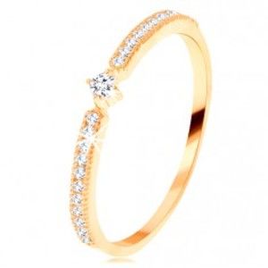 Šperky eshop - Zlatý prsteň 585 - okrúhly číry zirkón, tenké zirkónové línie po stranách GG111.06/12 - Veľkosť: 62 mm