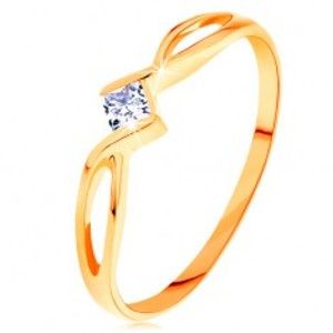 Šperky eshop - Zlatý prsteň 585 - prepletené rozdvojené ramená, číry zirkónový štvorček GG156.22/28 - Veľkosť: 57 mm