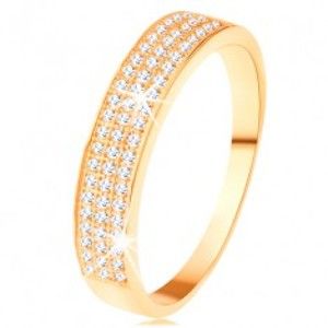 Šperky eshop - Zlatý prsteň 585 - širší pás vykladaný tromi líniami čírych zirkónikov GG111.48/49 - Veľkosť: 65 mm