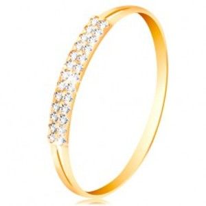 Šperky eshop - Zlatý prsteň 585, ramená s výrezmi po stranách, línia čírych zirkónov GG59.21/26 - Veľkosť: 54 mm